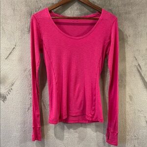 Under Armour Pink Sz S  Long Sleeve Lightweight Top Gym Yoga Running Workout